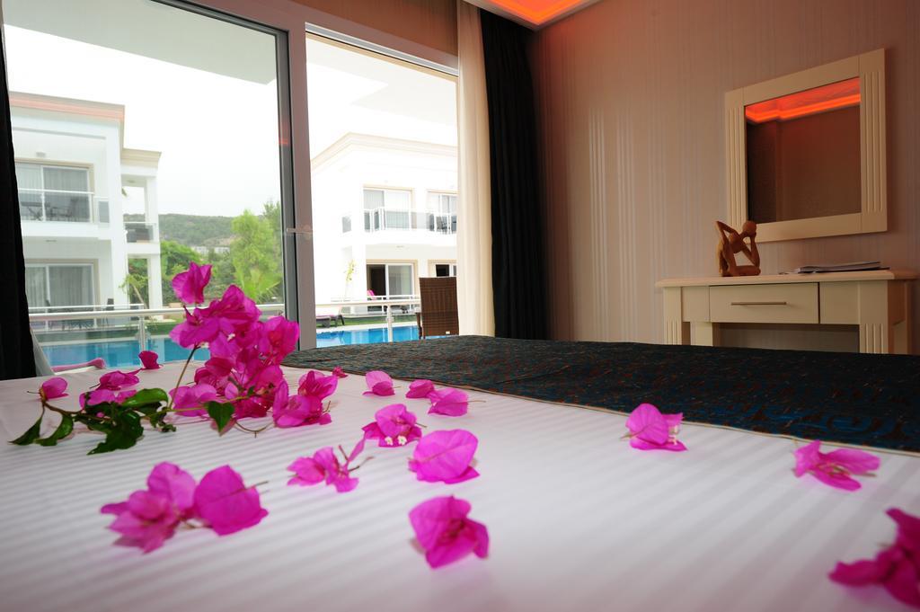 Delita Suite Hotel Turkbuku Golturkbuku Exterior photo