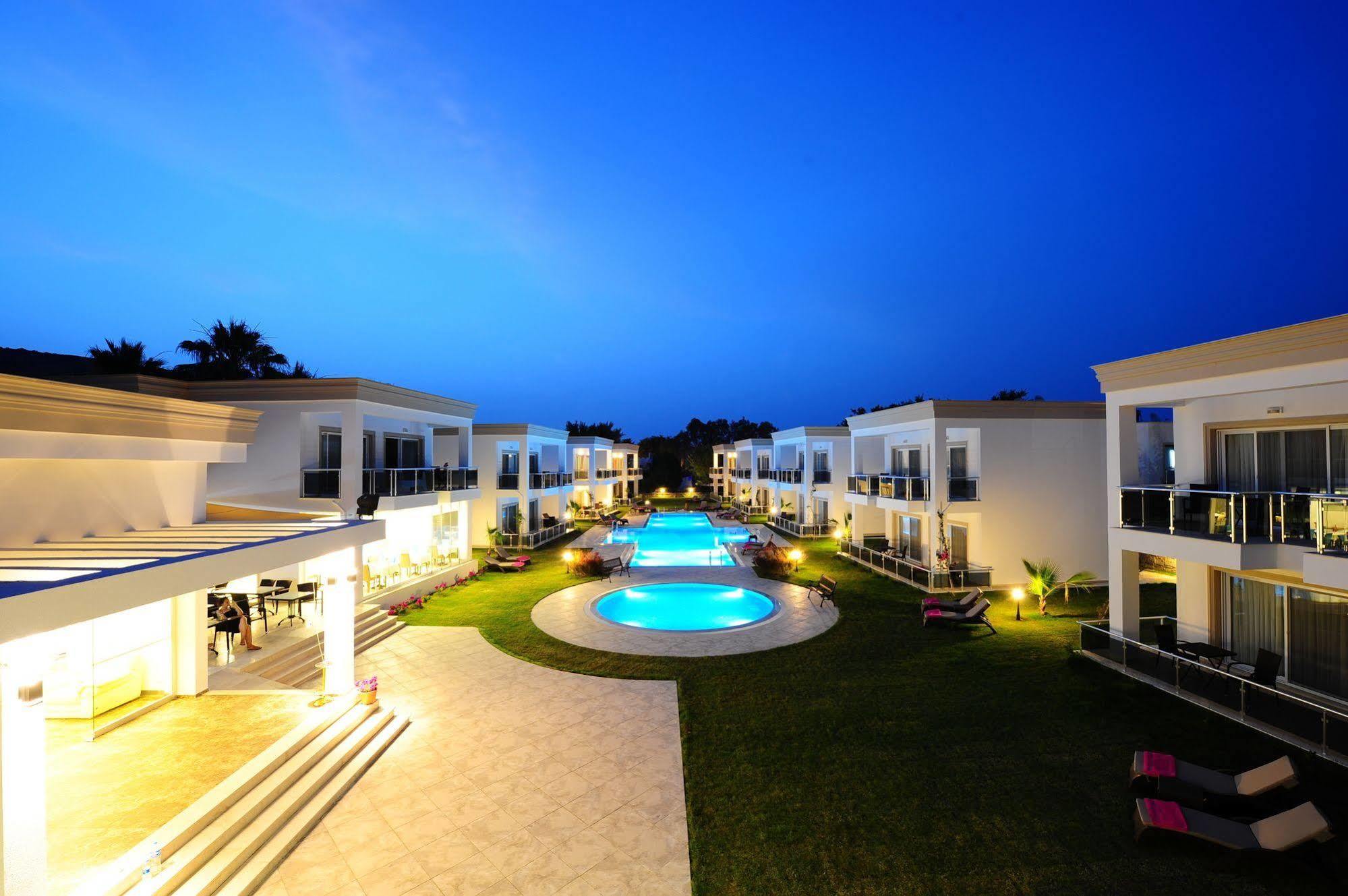 Delita Suite Hotel Turkbuku Golturkbuku Exterior photo